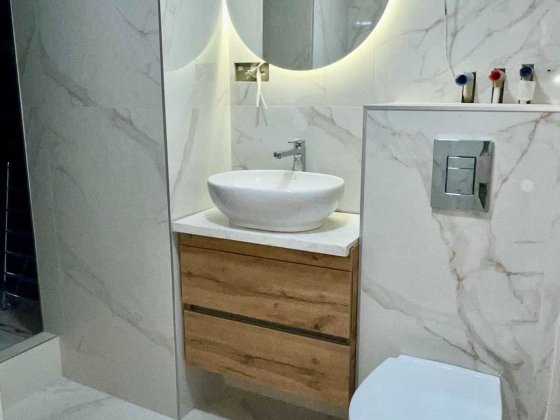 продаж 1 к.кв. Дорошенка 2 поверх, ремонт, балкон 95т.дол Львів