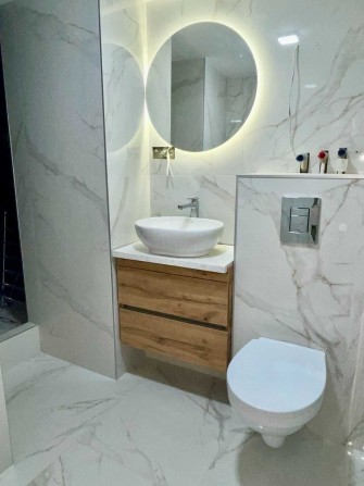 продаж 1 к.кв. Дорошенка 2 поверх, ремонт, балкон 95т.дол - фото 1