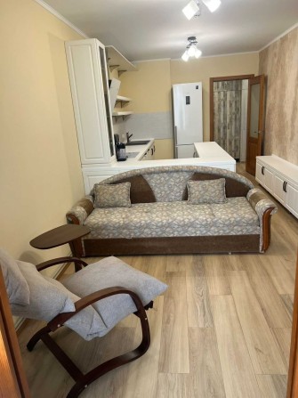 Продам квартиру двокімнатну - студіо - фото 1