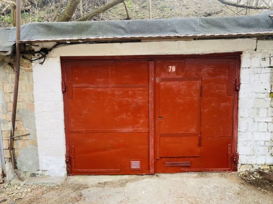 Срочно Продам гк«Дніпро» Дружби Народів, центр Печерскі Липки Киев