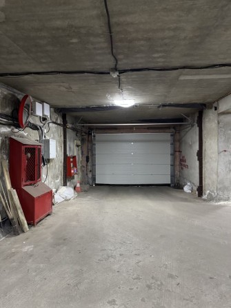 Парковка, окремо стояча будівля 650 м2, 24 паркомісця - фото 1