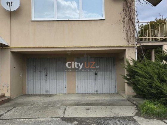 Продається гаражне приміщення в с. Минай Минай