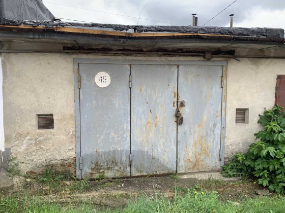 Гараж з підвалом (у гаражному кооперативі) Петриків