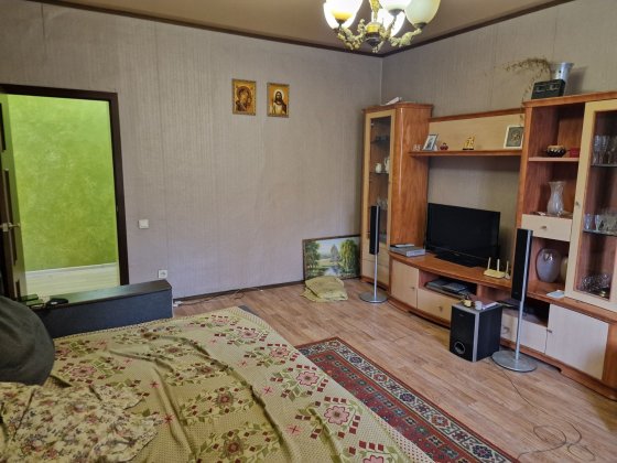 Продажа 2ой полнометражной квартиры в Днепровском р-не (Металлургов) Запорожье