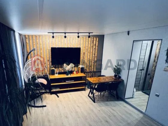 Продається затишна 2-кімнатна квартира в Бородинському мкрн Запорожье