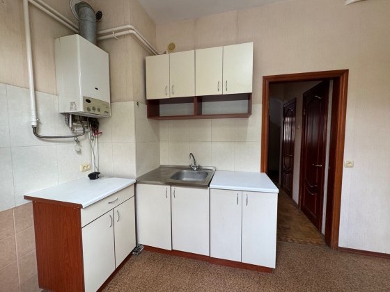 Сталинка на Дегтярная/Спиридоновская/3 комнаты/78 метров Одеса