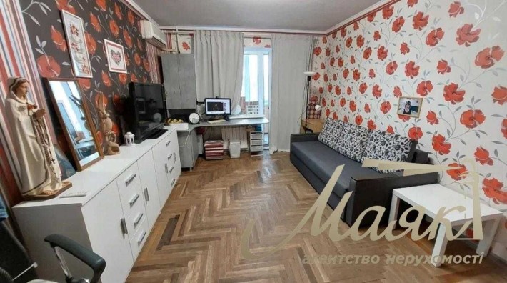 Продаж 2к квартири  Бомбей середній ряд - фото 1