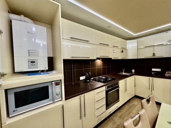 Продаю 3кк Автономка Соляні Магелан Николаев