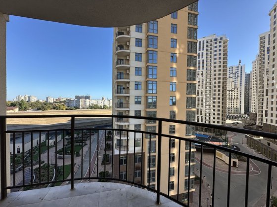 Краснова 2к с видом на ипподром Одесса