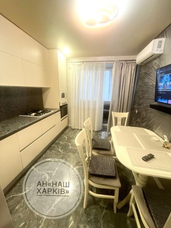 Продам 2 комн квартиру новострой Сертификат метро - фото 1