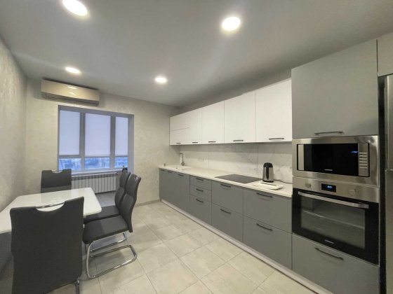 Продаю 2 кімнатну квартиру. Космонавтів. Ремонт. Меблі. Миколаїв