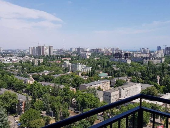 Манхеттен"ЖК ПРОДАМ 57 м двухкомнатная квартира, кухня гостиная балкон Одеса