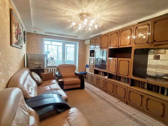 Продаж 6-ти кімнатної квартири в центрі міста - фото 1