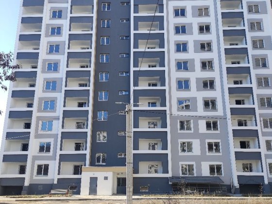 Продам 1к  большую квартиру жк сказка 48м.кв. 17дом, хозяи Харьков