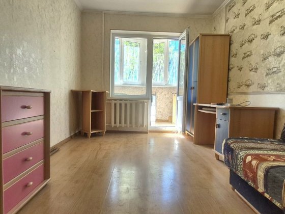 Трёхкомнатная квартира на Добровольского