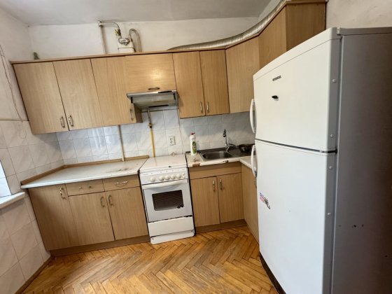 Власник , 1150$ за кв м  2 к кв Драгана , Сихів ,Санта - Барбара,ванна Львов