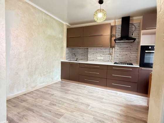 В продажу 3 к к - студія в Корабельному районі Миколаїв