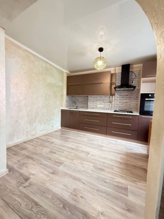 В продажу 3 к к - студія в Корабельному районі - фото 1