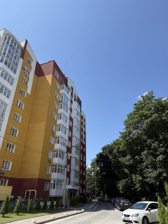 Продаж 2-кім квартири з виглядом на парк Погулянка по вул. Жасминова - фото 1