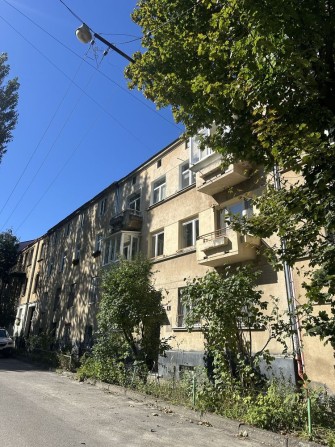 Продаж двокімнатної квартири у Залізничному районі Львова - фото 1