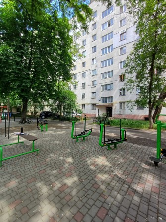 Продам  2 ком в Приморском районе - фото 1