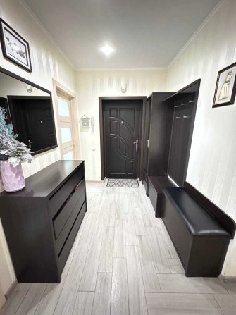 Продам укомплектовану двокімнатну квартиру 62,3м кв - фото 1