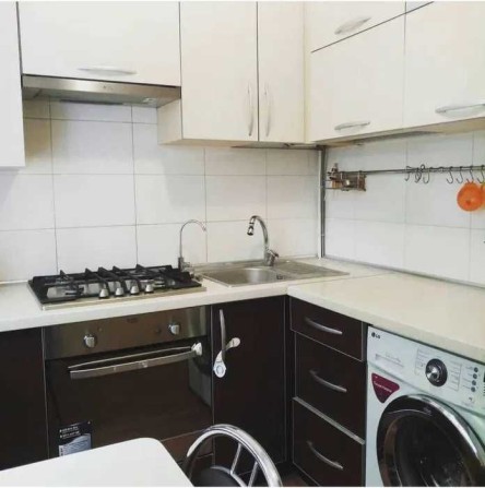 88230. Продам затишну 3х-кімнатну квартиру по вул.Астрономічна. - фото 1