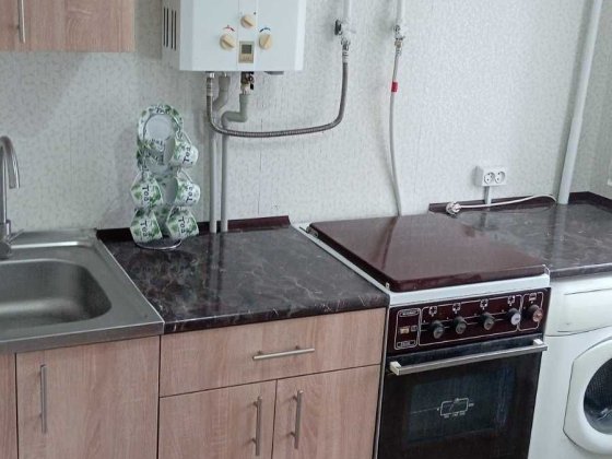 Продаю 1-ком. квартиру 3/5 кирп. район  рынка Колос Миколаїв