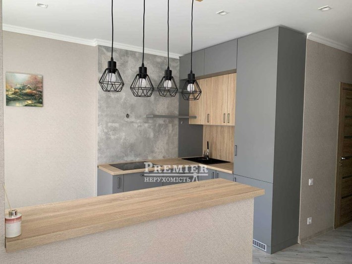 Квартира з ремонтом і меблями в новому будинку, Таїрова - фото 1