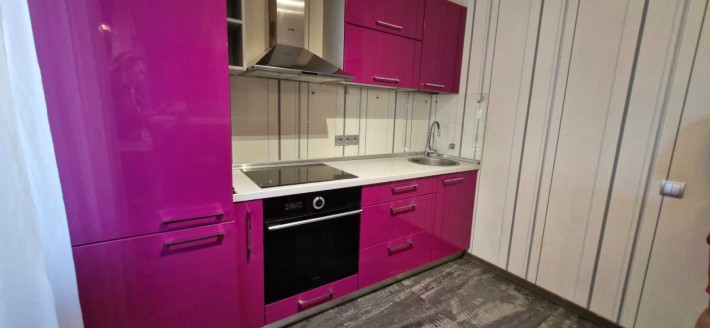 G5 Продам 1 к кв 37м2 м.Защитников Украины (О. Громадського вул., 1) - фото 1