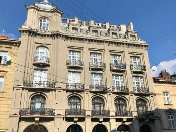 Продаж квартири площа Генерала Григоренка Львов