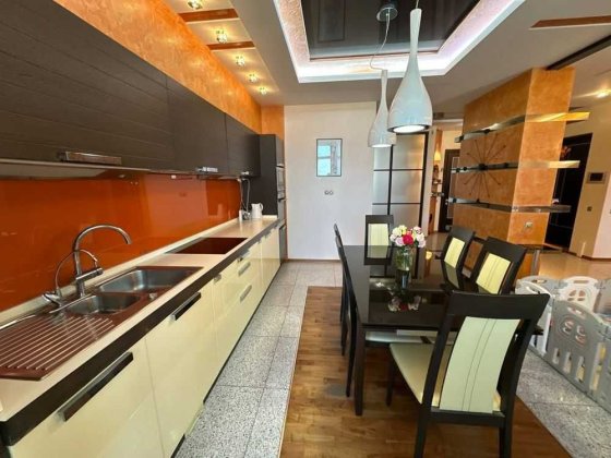 МКДУ! У вжода в Метро 23 Августа! Продам 4К 150 м2 в элитном доме Харьков