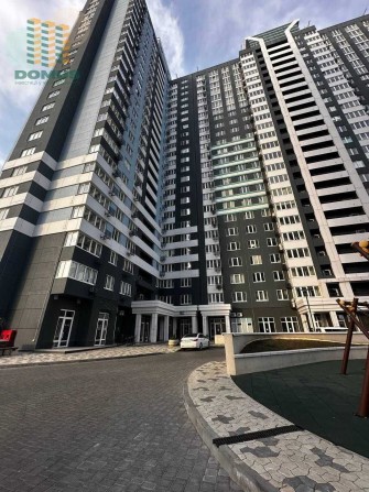 Продам 2 комн ЕОСЕЛЯ ЖК "Скай Сити" Варненская Срочная продажа. Сдан. - фото 1