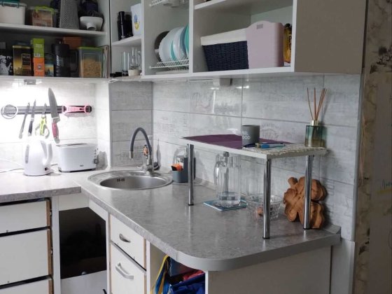 Продам на салтовке 1кв 9/9 ,есть тех этаж Харьков