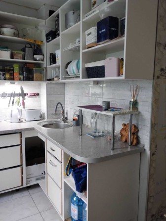 Продам на салтовке 1кв 9/9 ,есть тех этаж - фото 1