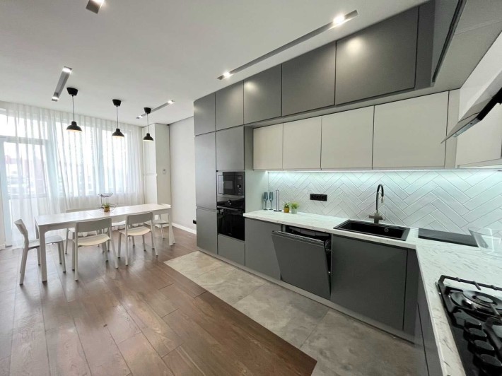 Продаж 2-во кімнатної квартири, пр Червоної Калини, ЖК "Бережанська" - фото 1