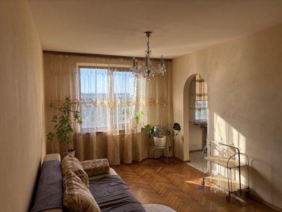 Продам приятную 3 к. кв. от м. Спортивная 1 мин. пешком (сертификат) Харків