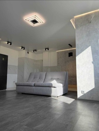 продам 2 кімн. кв-ру с евроремонтом ЖК Пролисок Метро Палац Спорта - фото 1