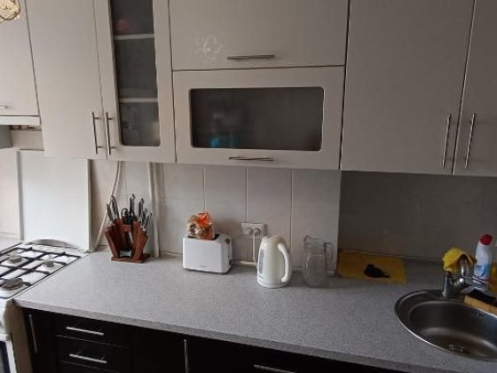 Е-відновлення Продаю 3 кім кв Космонавтів (Баштанський ринок ) Николаев