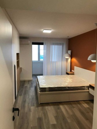 3-х  кв з дизайнерським ремонтом ЖК Дружба  Соборності України, 238а - фото 1