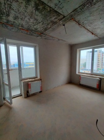 Продам 2 кімнатну квартиру по супер ціні в ЖК Київський маєток. - фото 1