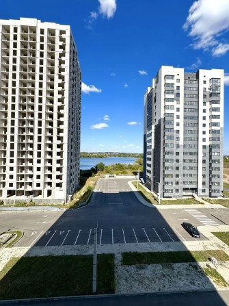 Продам новострой 61м2 с документами ЖК Оазис - фото 1