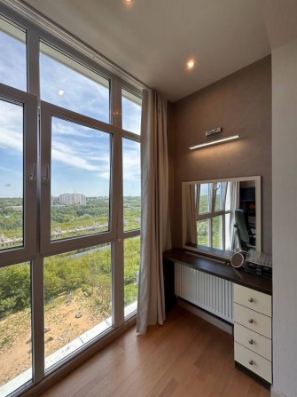 Є відновлення!Продам 3 комн. квартиру ЖК Балакирева. ул С Парталы 17 в - фото 1