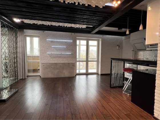 Проодаж 3 кім квартири вул Садова площа 94 м. новий будинок ремонт Николаев