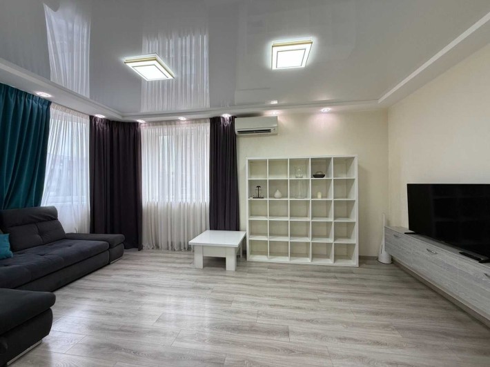 Квартира з терасою! 60 кв.м. з повною комплектацією  ЖК "Софія Сіті" - фото 1