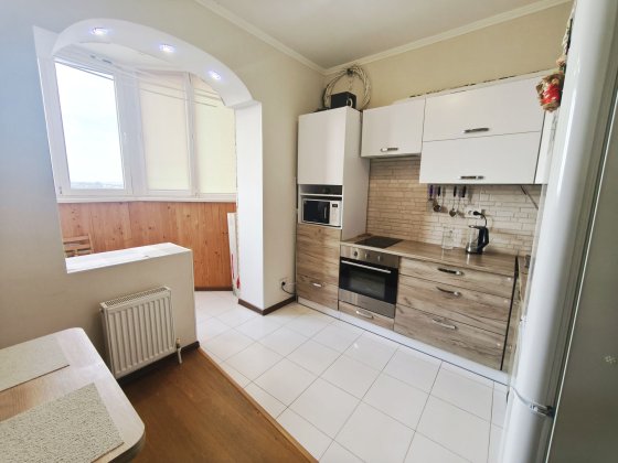 Просторная однокомнатная квартира в новом кирпичном доме. Одеса