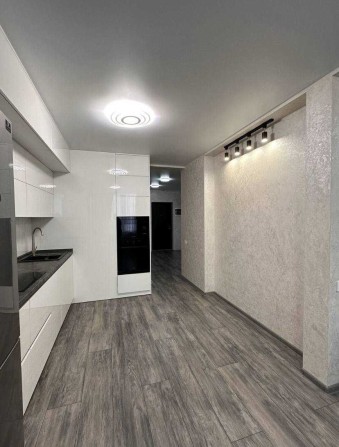 Продам 2-кімнатну квартиру в ЖК “San City” (вул. Бочарова) - фото 1