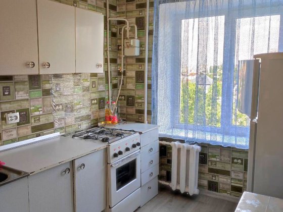 Продам 1 комнатную " Чешку" на 4/9 в Ингульском районе / 30 школа Миколаїв