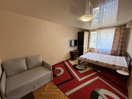 Продаю 1кк ул Гонгадзе р-н Аграрки Николаев