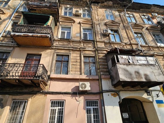 Без комиссии для покупателя!!! Коммуна в районе Нового Рынка